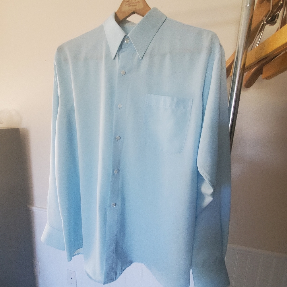 Vintage button down dress shirt light blue men's wear